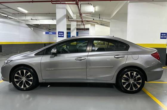 HONDA CIVIC 2.0 LXR 16V FLEX 4P AUTOMÁTICO